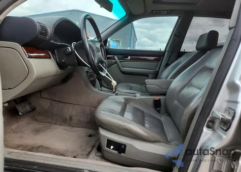 1995 Audi A6 2.8 Quattro z USA, uszkodzony, nr VIN WAUGA84A9SN112764